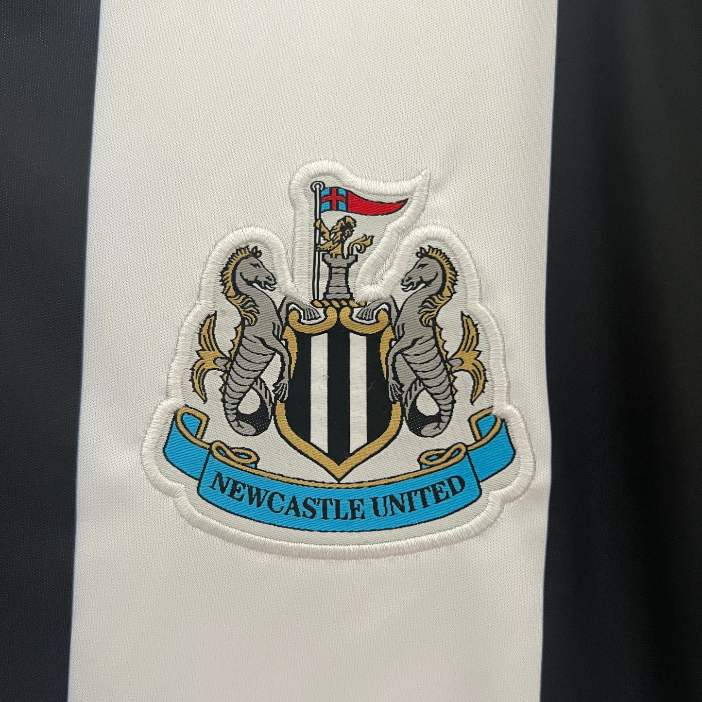 Camiseta Newcastle United Local 2024/25 Versión Fan
