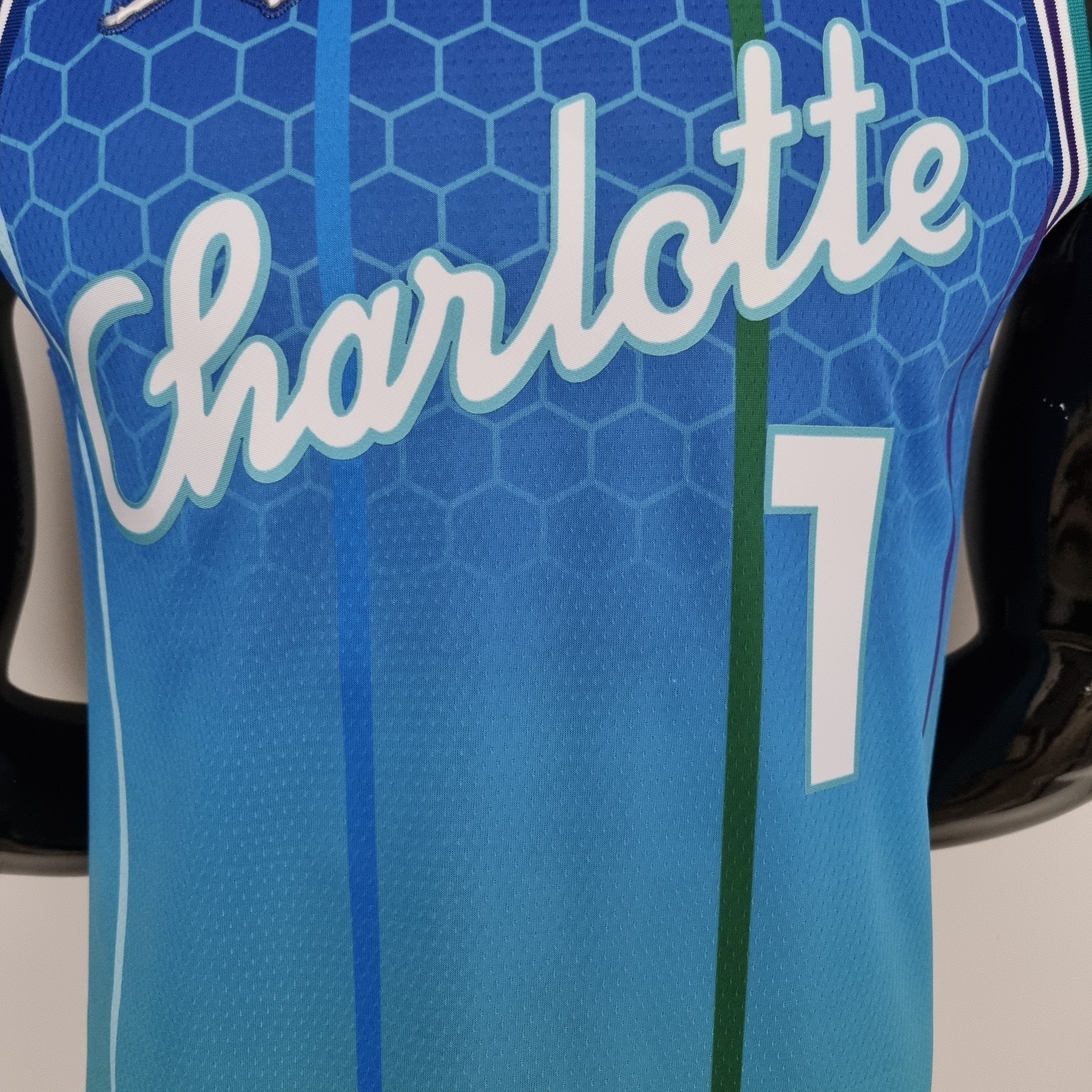 Charlotte Hornets "City Edition" Azul