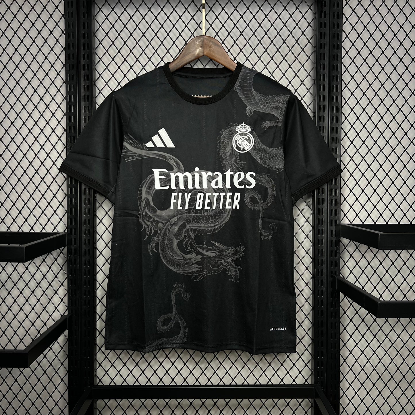 Camiseta Real Madrid Edición Especial "Dragón-Negro" 2024/25 Versión Fan