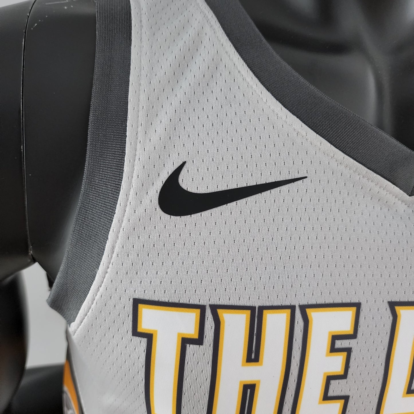 Camiseta Cleveland Cavaliers "The Land" Gris