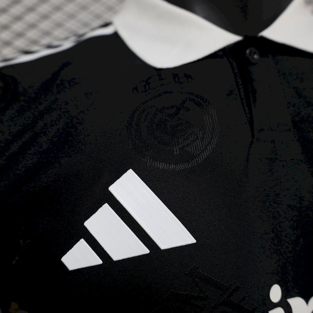 Camiseta Real Madrid Polo Negro 2025/26 Versión Jugador
