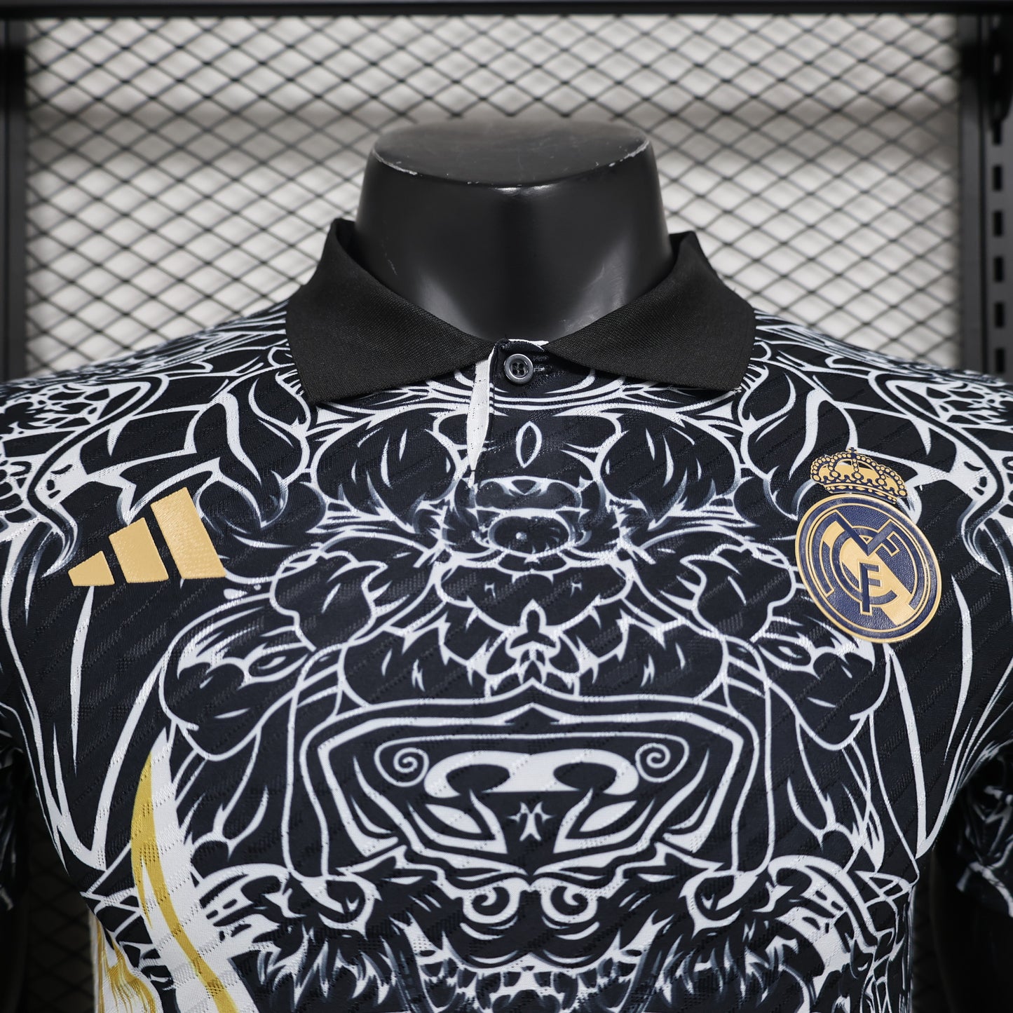 Camiseta Real Madrid "Yellow Black Dragon" 2024/25 Versión Jugador