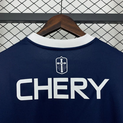 Camiseta Universidad Católica Visita 2025/26 Versión Fan