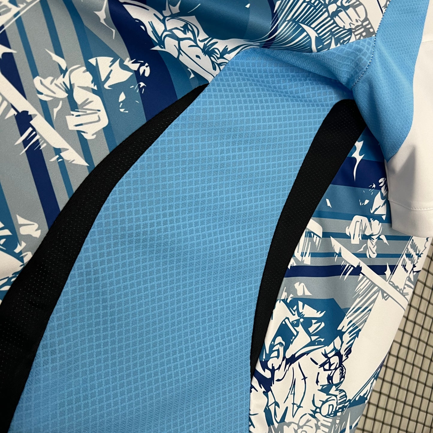 Camiseta Japón "Gokú vs Vegeta" 2024 Versión Fan