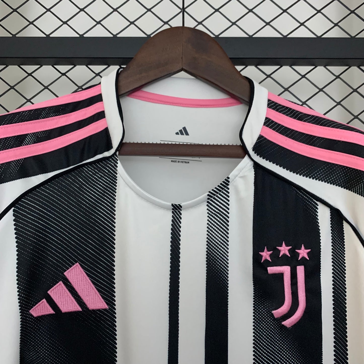Camiseta Juventus Local 2025/26 Versión Fan
