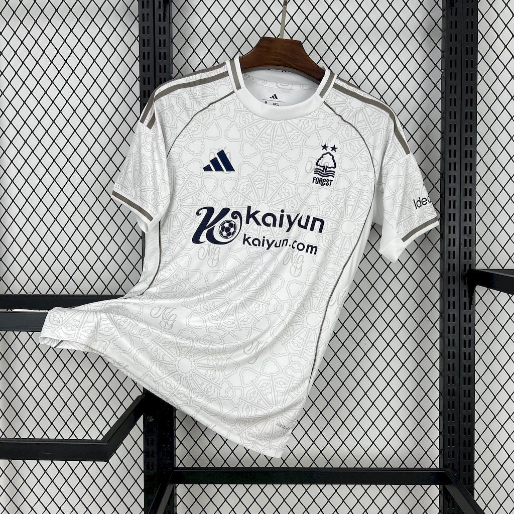 Camiseta Nottingham Forest Visita 2025/26 Versión Fan
