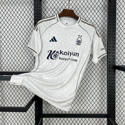 Camiseta Nottingham Forest Visita 2025/26 Versión Fan
