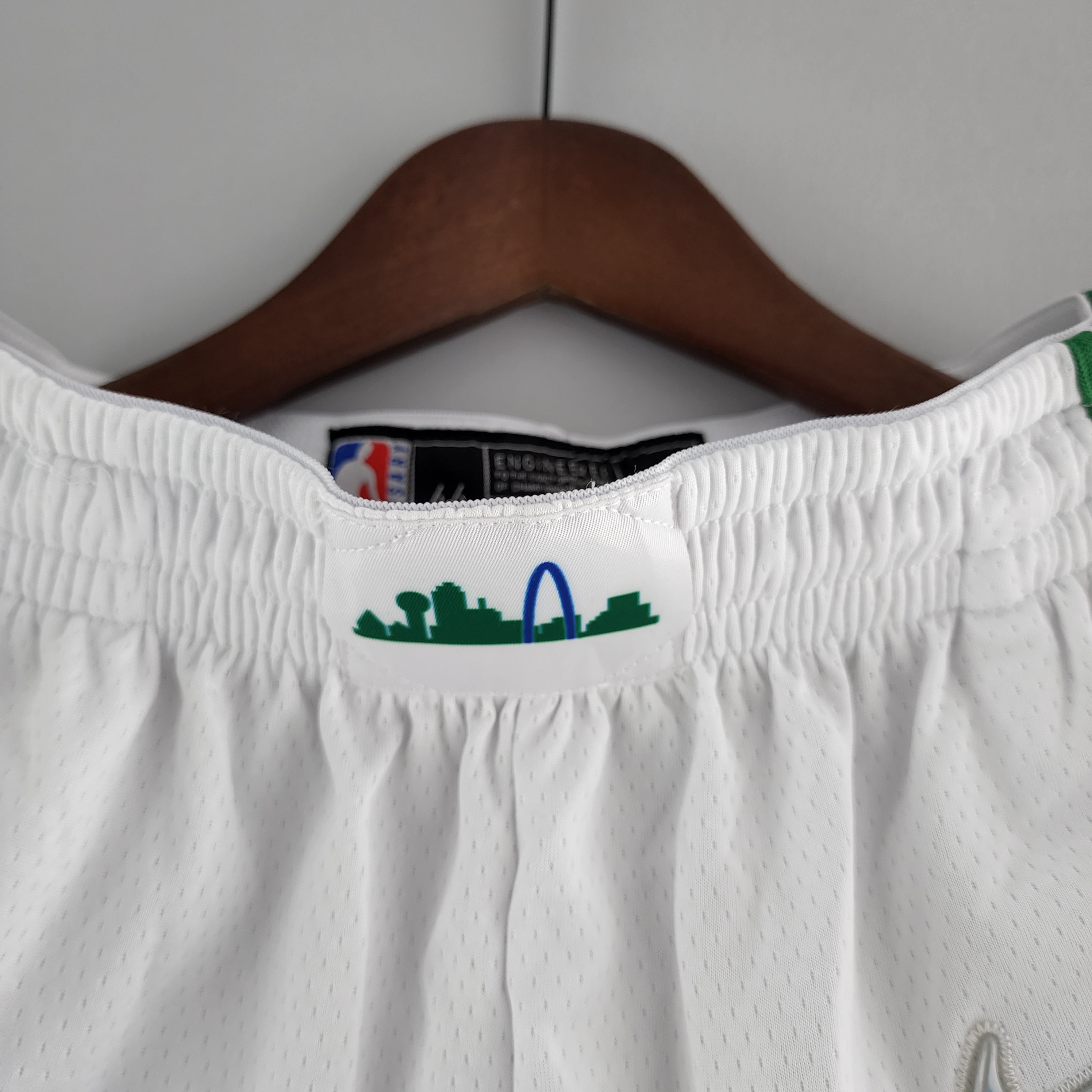 Dallas Mavericks "City Edition" Shorts Blanco Verde