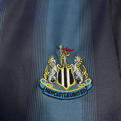 Camiseta Newcastle Visita Retro 2004/05