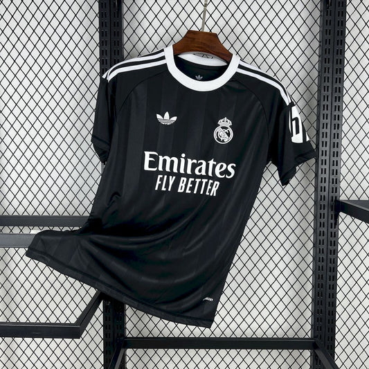 Camiseta Real Madrid Entrenamiento Negro 2025/26 Versión Fan