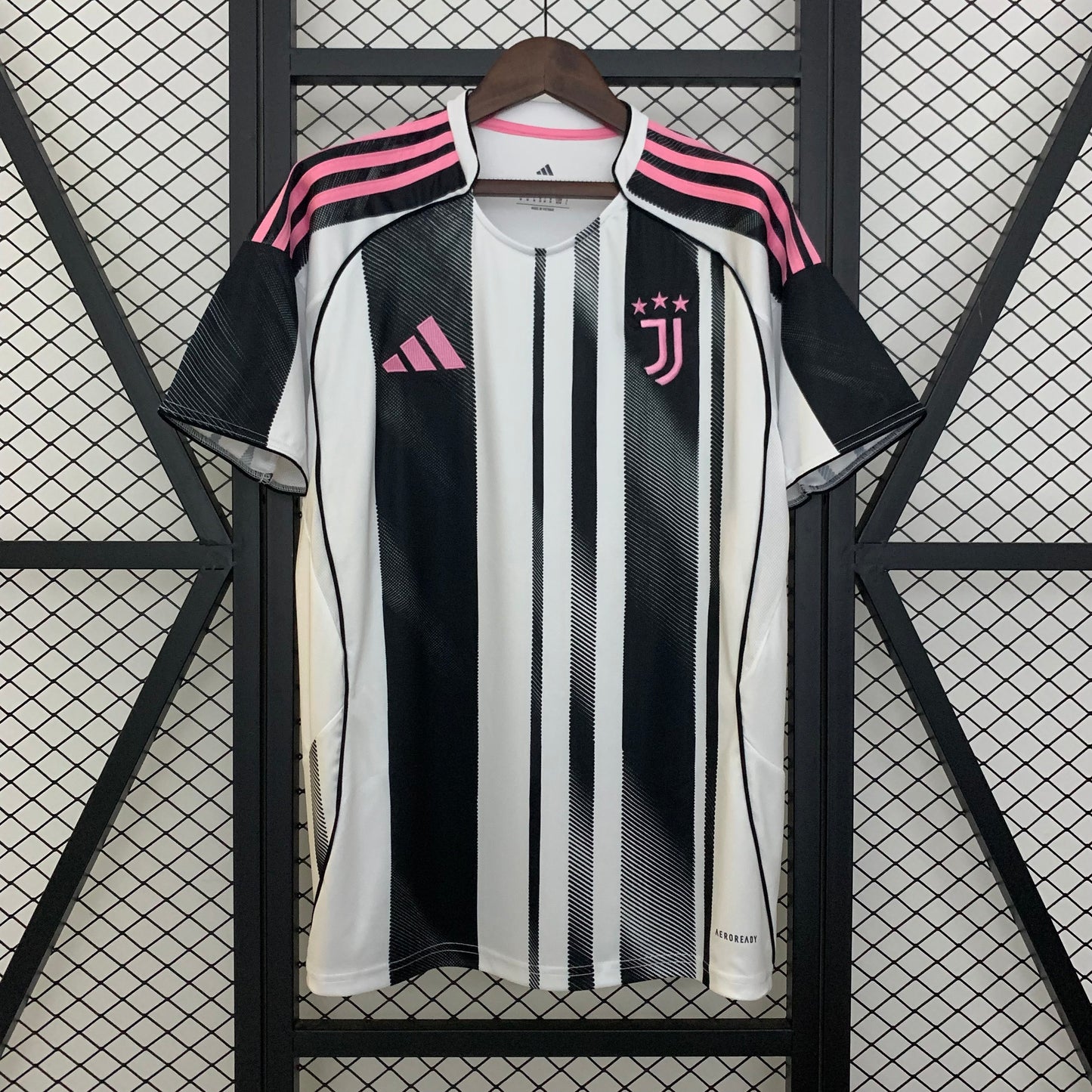 Camiseta Juventus Local 2025/26 Versión Fan