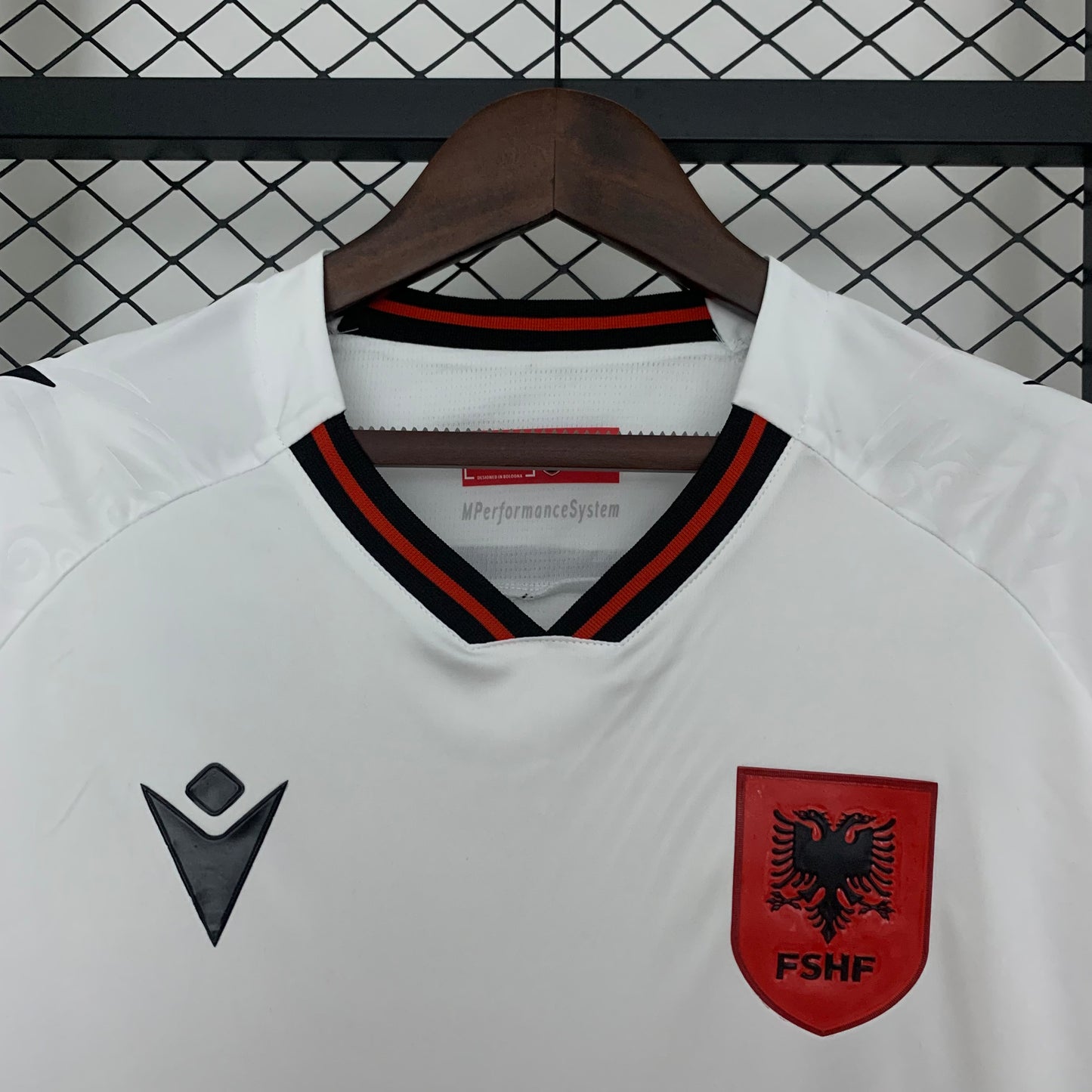 Camiseta Albania Visita 2025/26 Versión Fan