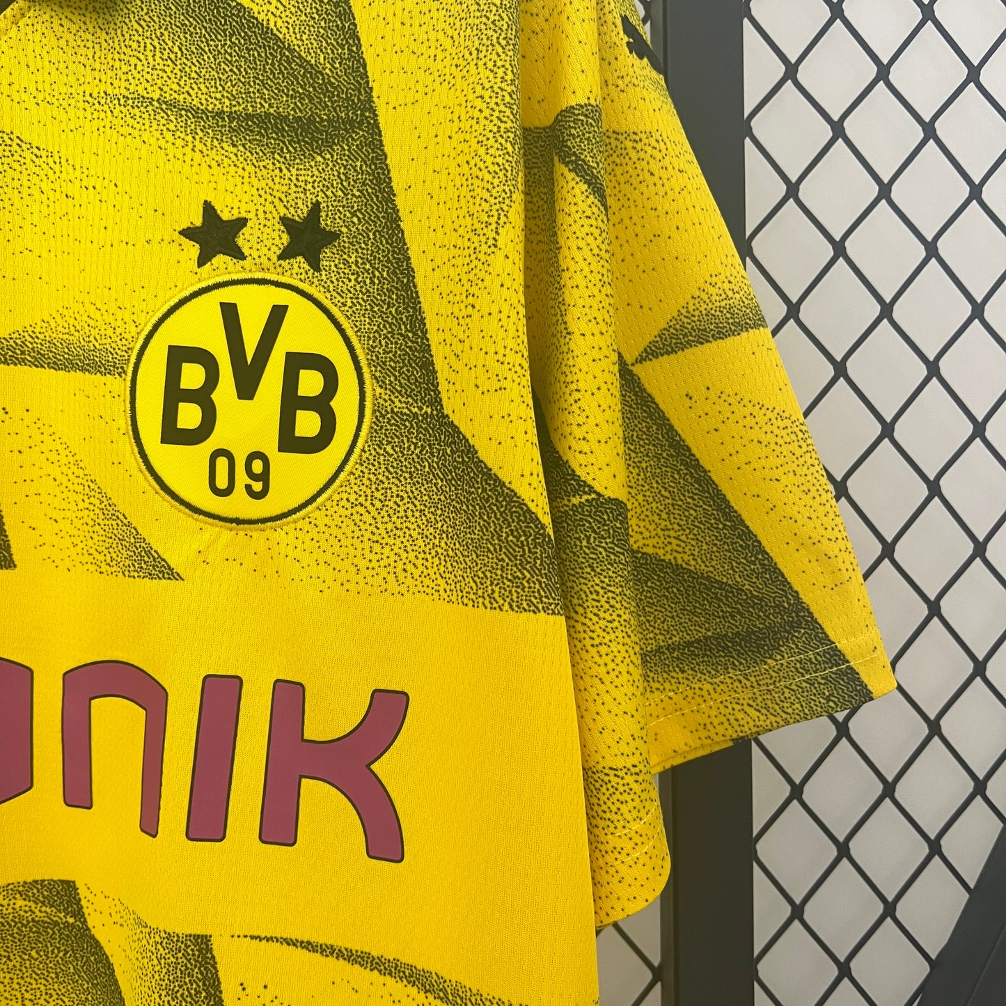 Camiseta Borussia Dortmund Tercera 2023/24 Versión Fan