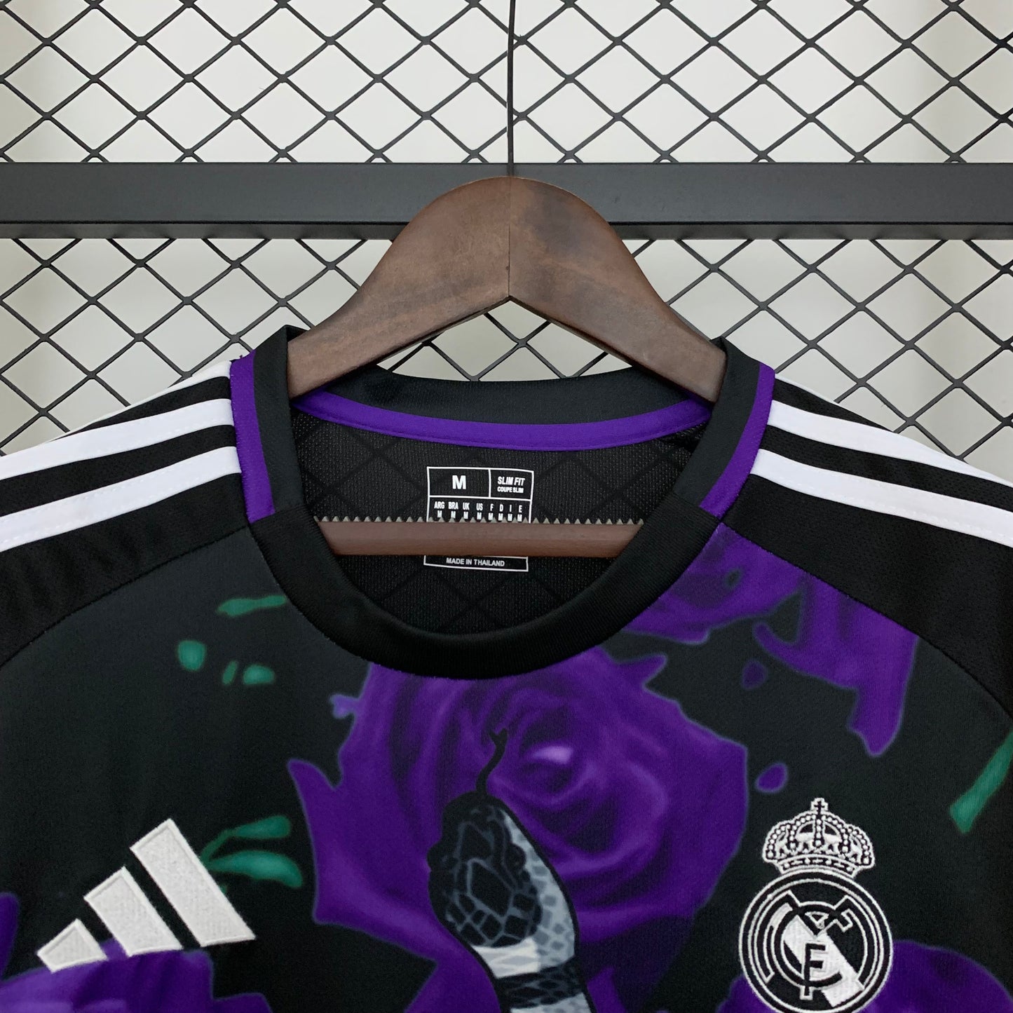 Camiseta Real Madrid Edición Purple Rosas 2025/26 Versión Fan