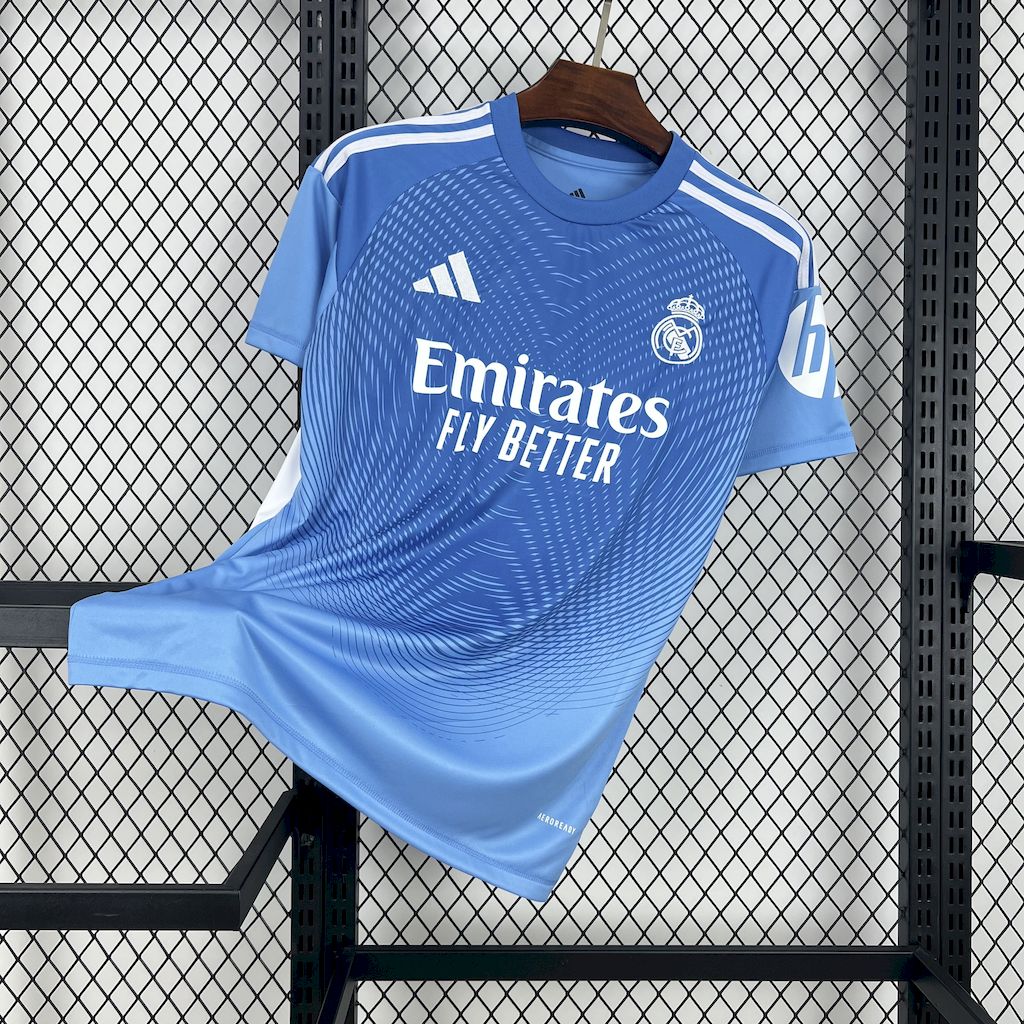 Camiseta Real Madrid Edición Blue Sky 2025/26 Versión Fan