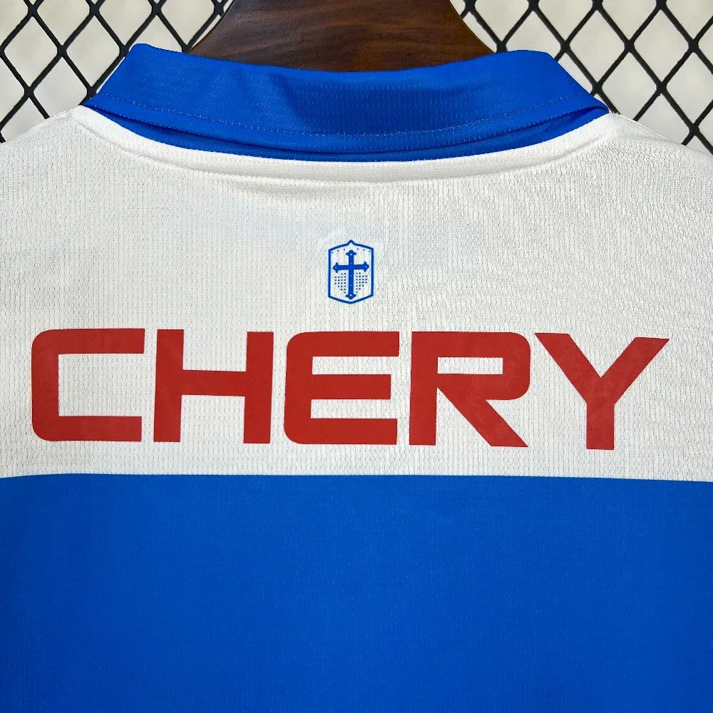 Camiseta Universidad Católica Local 2025 Versión Fan