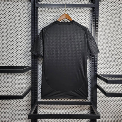 Camiseta Real Madrid "Especial Negra" 2024/25 Versión Fan