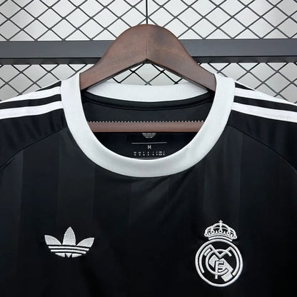 Camiseta Real Madrid Edición Especial Negra 2025/26 Versión Fan