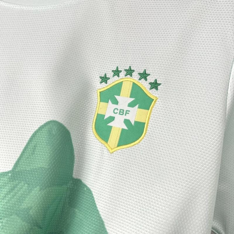 Camiseta Brasil Cristo Redentor Blanca y Verde 2025/26 Versión Fan