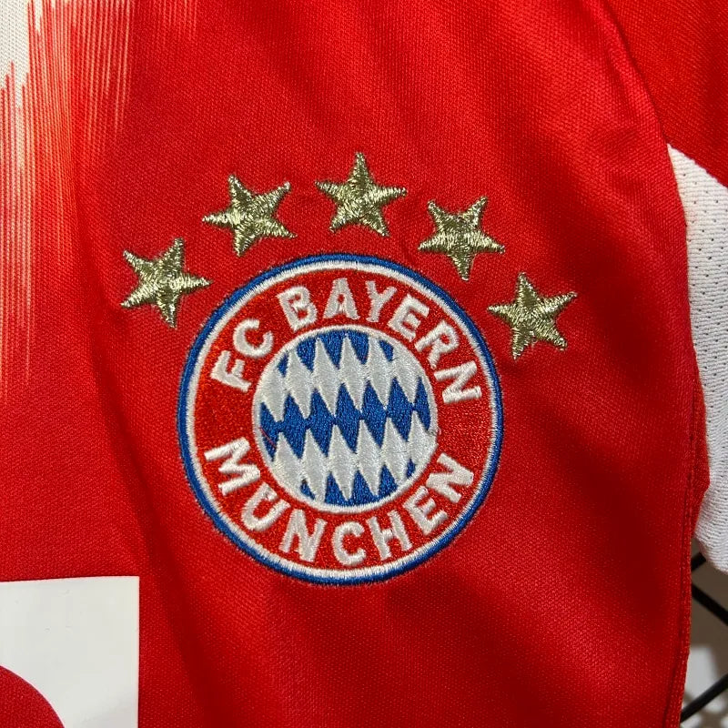 Bayern Munich Kit Niños Local 2025/26