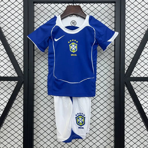 Brasil Kit Niños Visita 2004