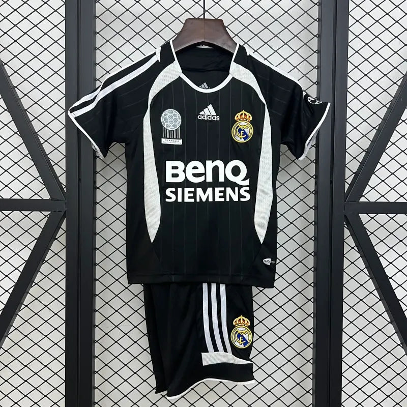 Real Madrid Kit Niños Visita 2006/07