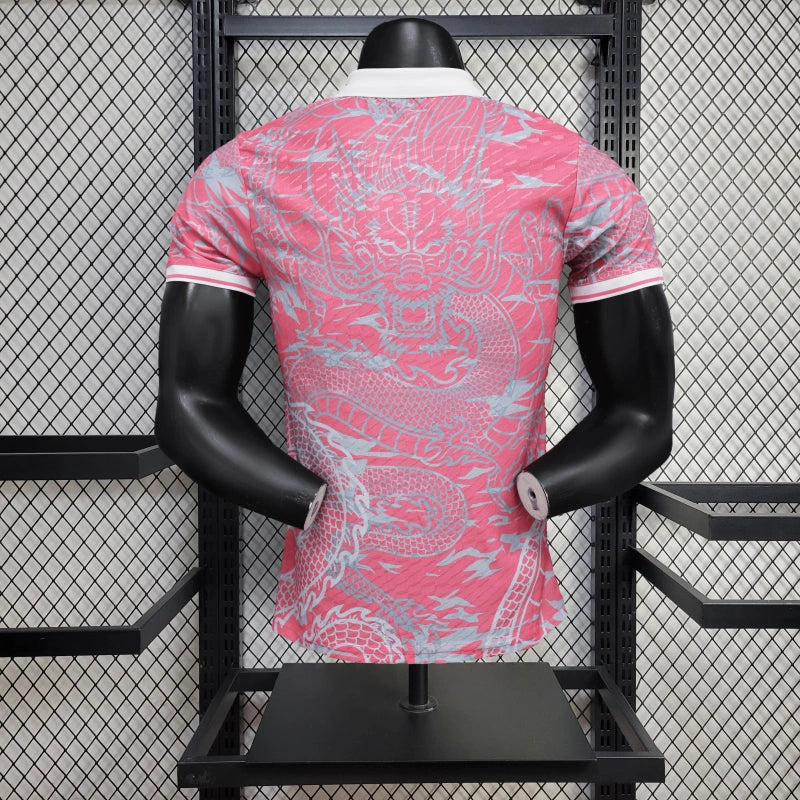 Camiseta Real Madrid 2024/25 Dragón Rosado Versión Jugador