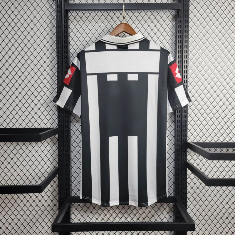 Camiseta Juventus Retro 2001/02