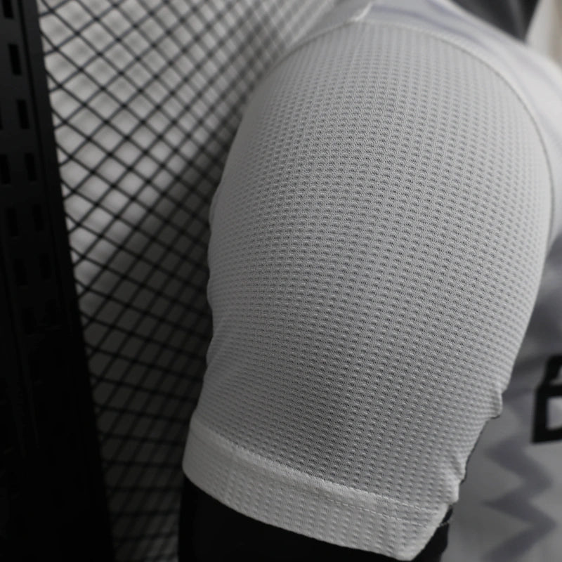 Camiseta Bayer 04 Leverkusen Visita 2024/25 Versión Jugador