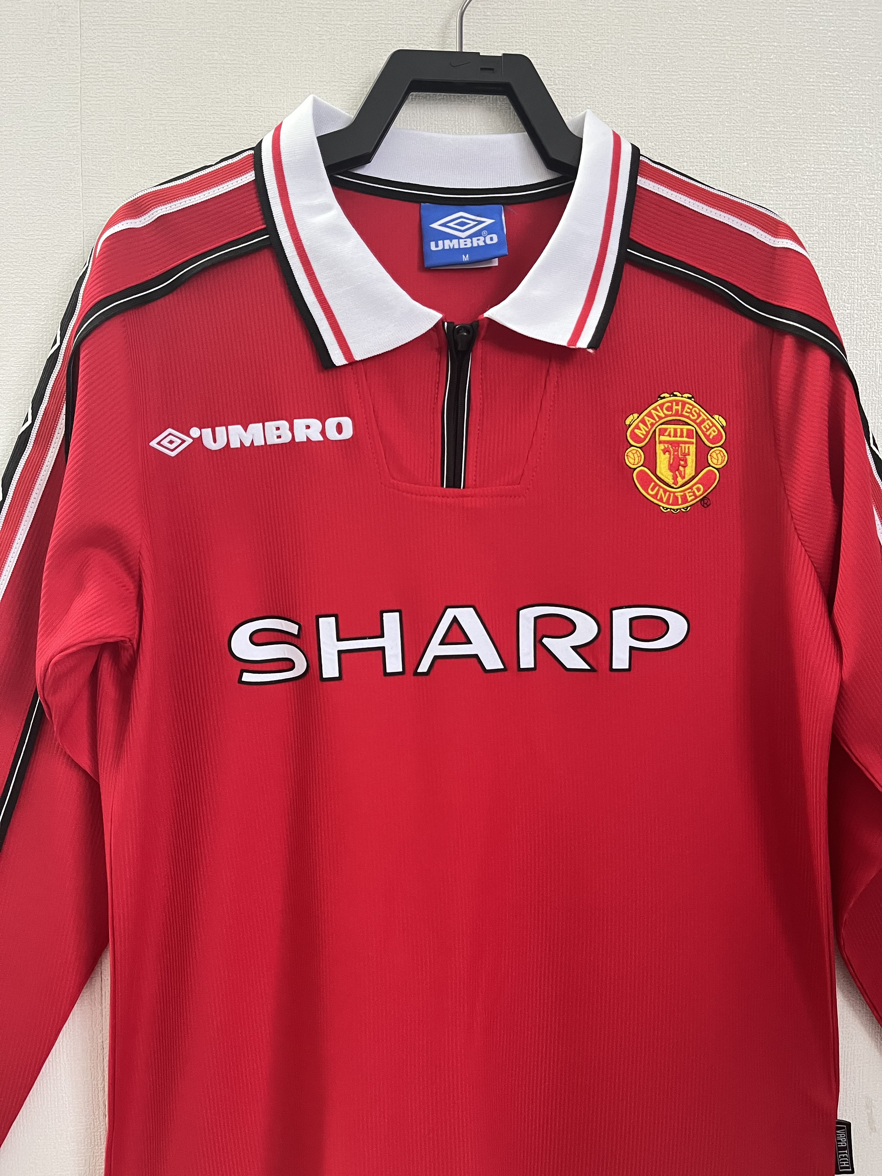 Manchester United Retro Local Manga Larga 1998/99