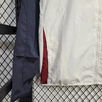 Cortavientos Manchester United Blanco/Burdeos 2023