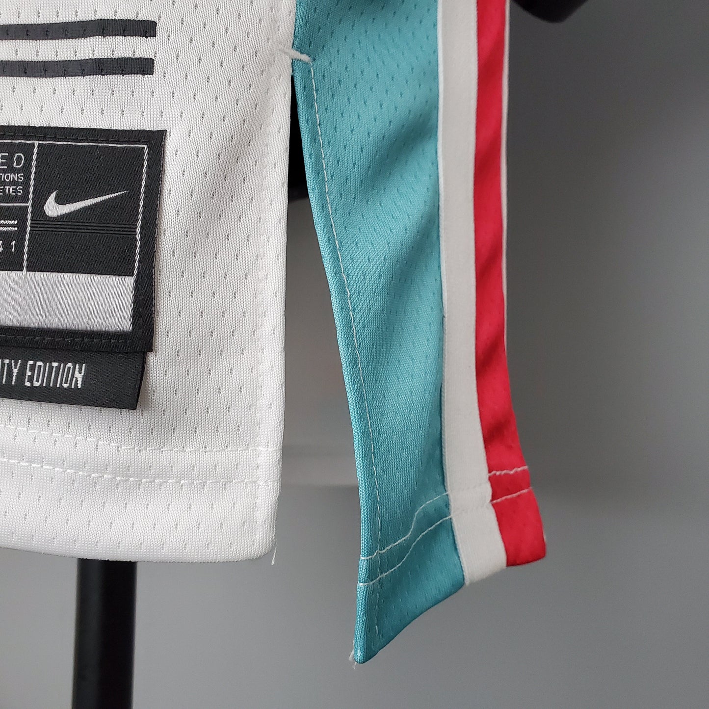 Camiseta San Antonio Spurs "Urban Edition" Blanca NBA