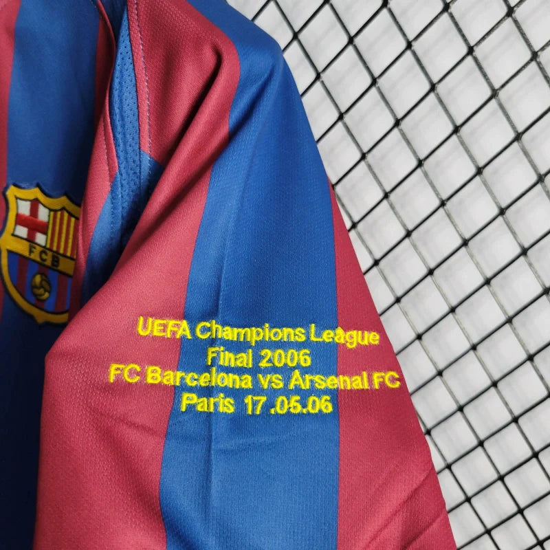 FC Barcelona Local Retro 2005/06 Versión Fan