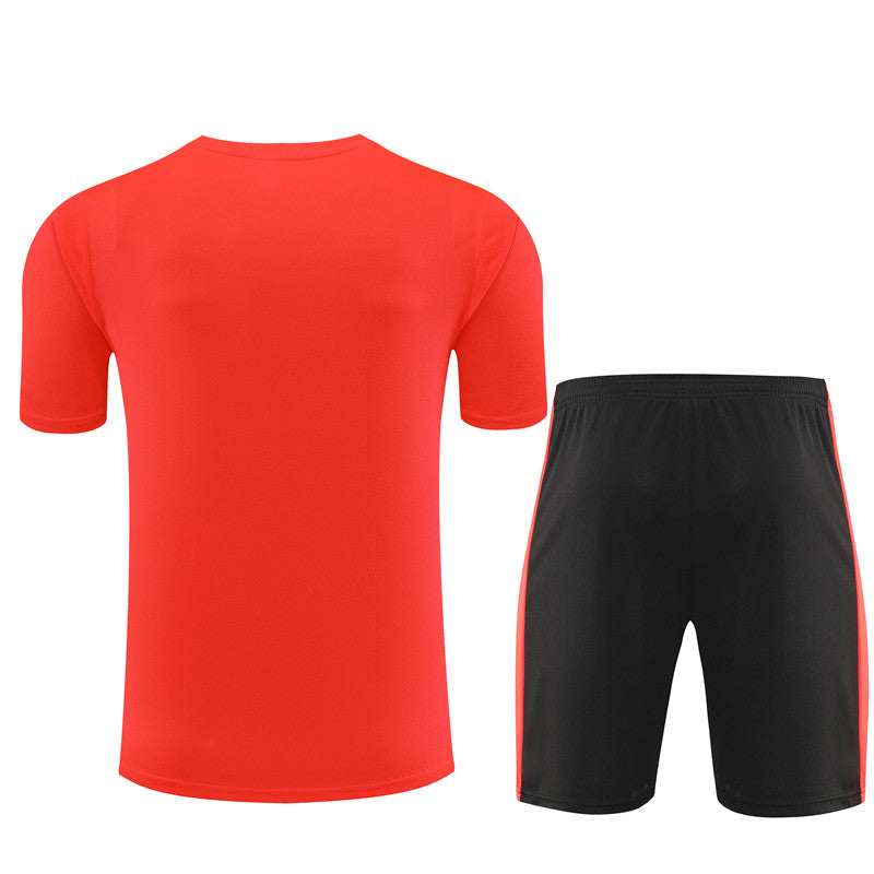 Liverpool Entrenamiento Kit Adulto Rojo 2023/24