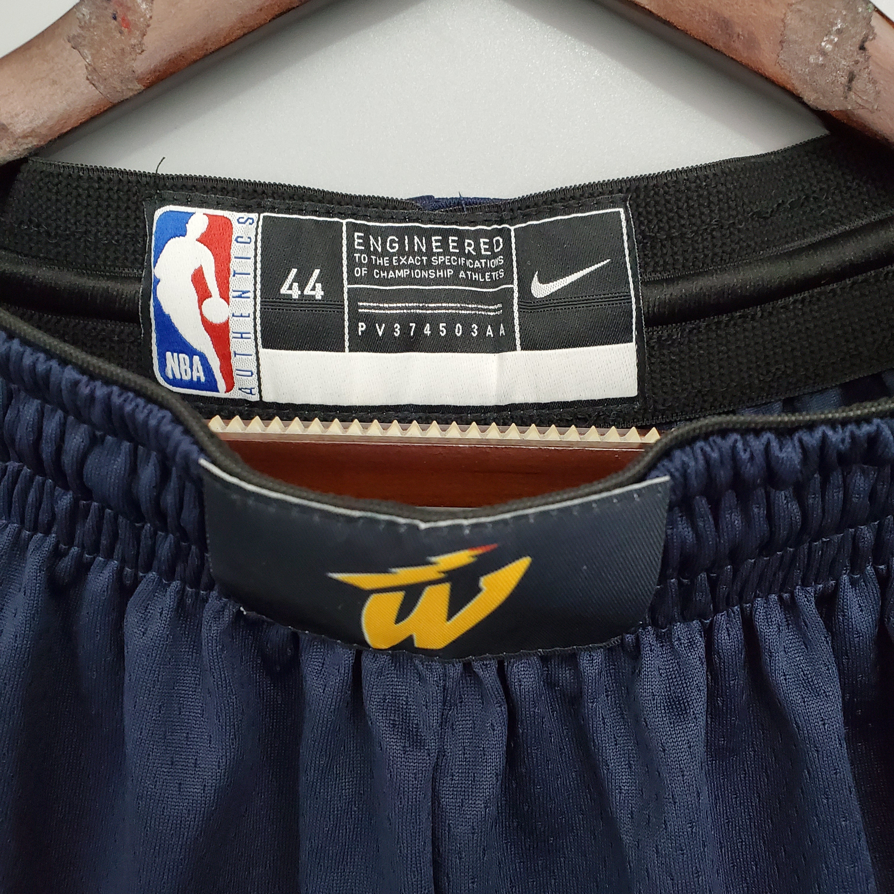 Golden State Warriors Shorts Azul y Amarillo