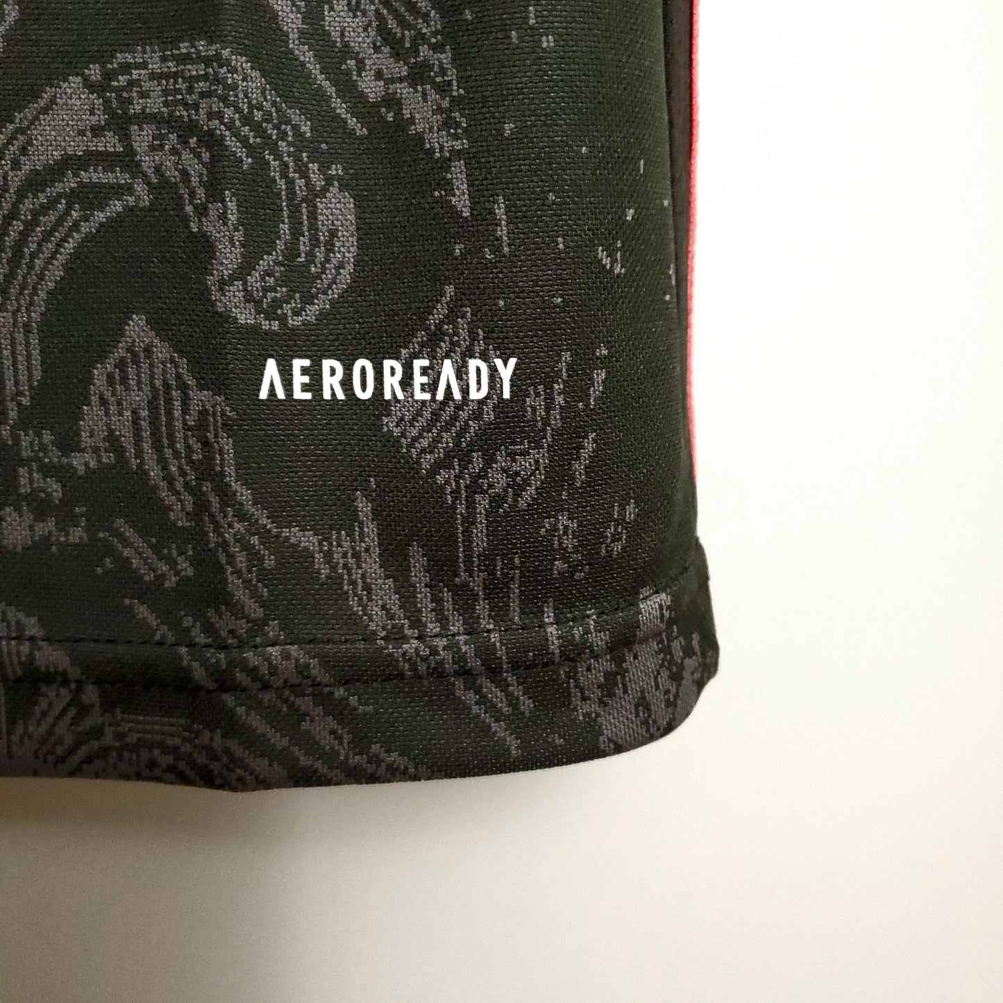 Real Madrid Tercera Retro 2020/21