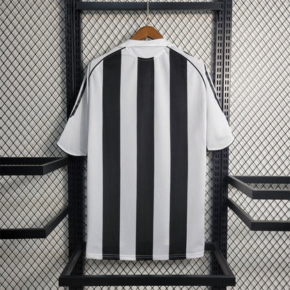 Camiseta Newcastle Local Retro 2005/06