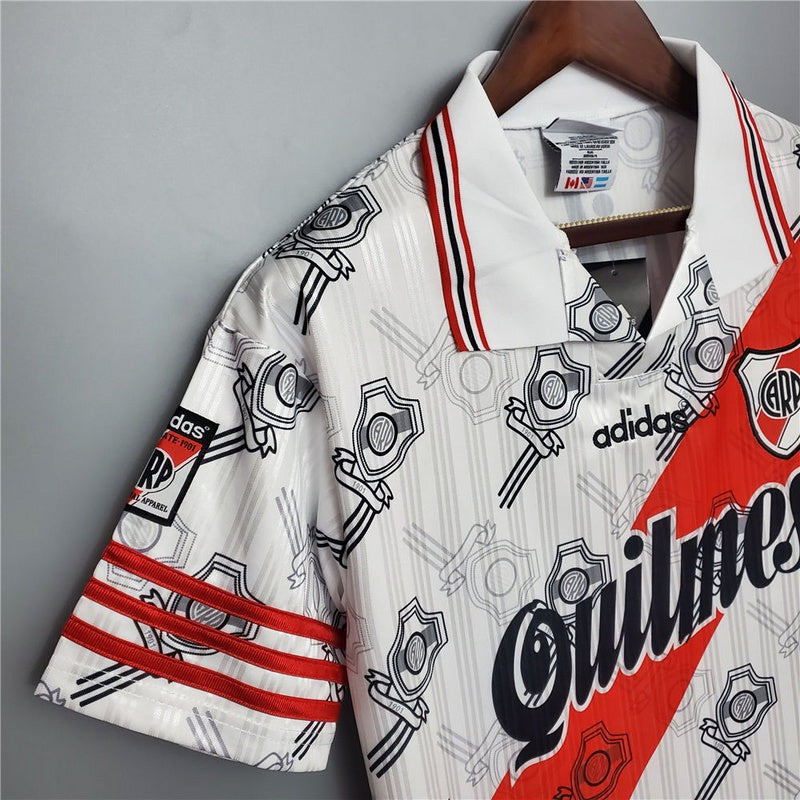 Camiseta River Plate Local Retro 1996