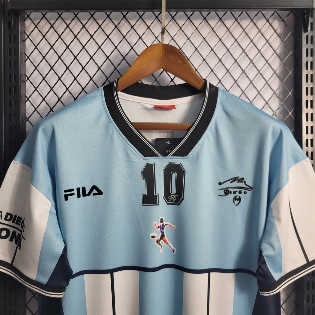 Camiseta Argentina Retro Conmemorativa Maradona 2001