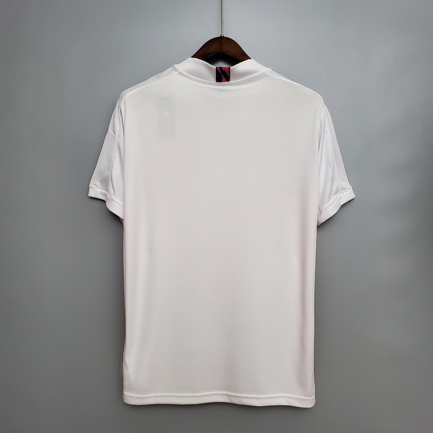 Camiseta Real Madrid Local Retro 2020/21