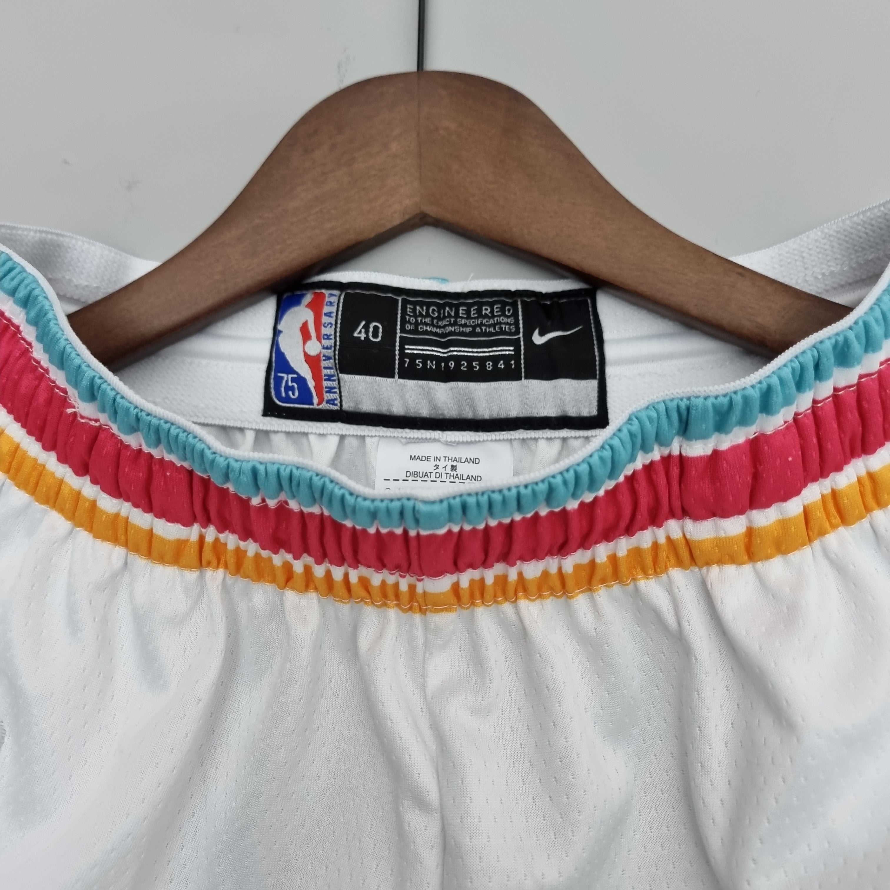 San Antonio Spurs "Urban Edition" Shorts Blancos