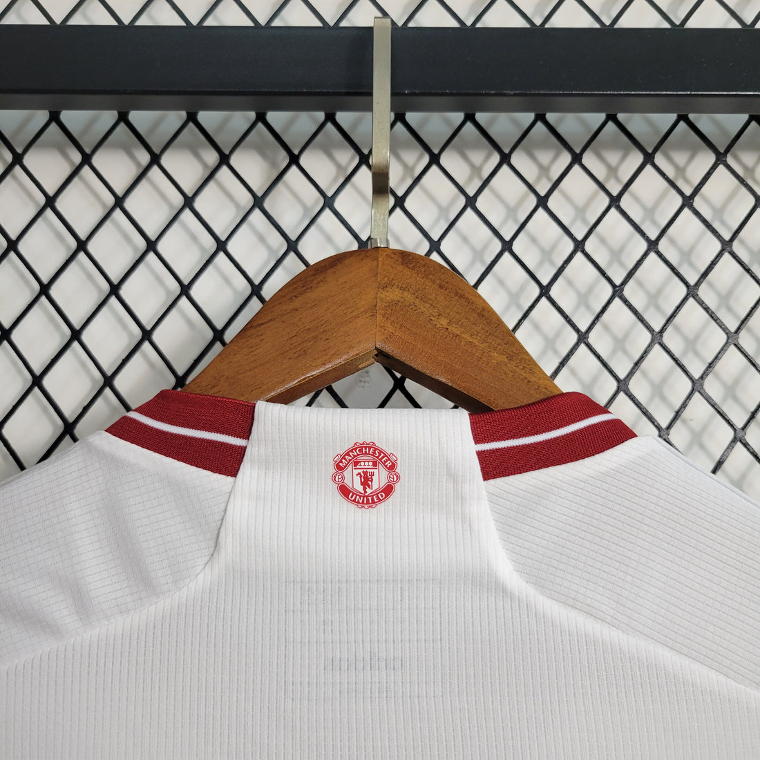 Camiseta Manchester United Tercera 2023/24 Versión Fan