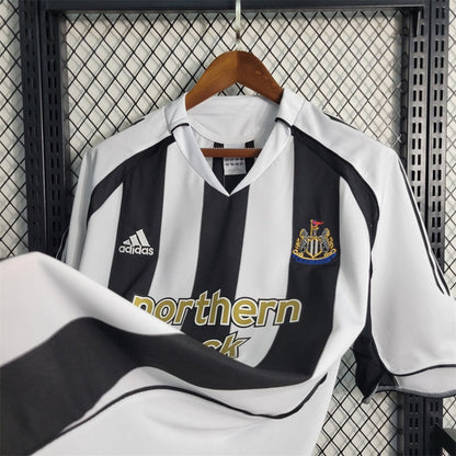 Camiseta Newcastle Local Retro 2005/06