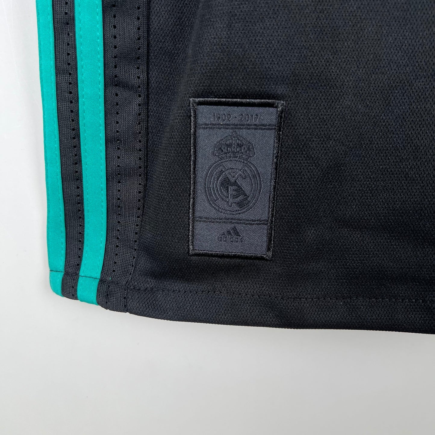 Camiseta Real Madrid Visita Retro 2017/18