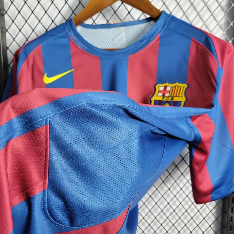 FC Barcelona Local Retro 2005/06 Versión Fan