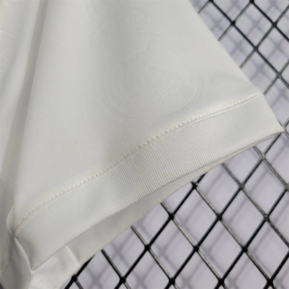 Camiseta Real Madrid Local 2022/23 Versión Fan