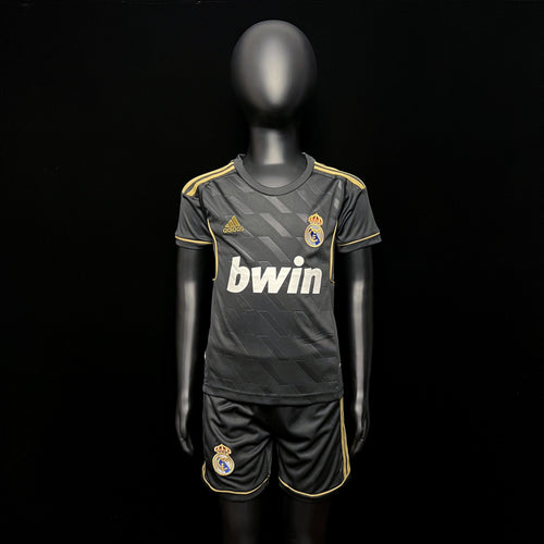 Real Madrid Retro Kit Niños Visita 2011/12
