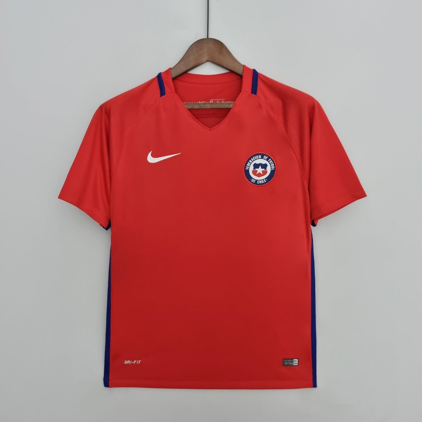 Camiseta Chile Local Retro 2016