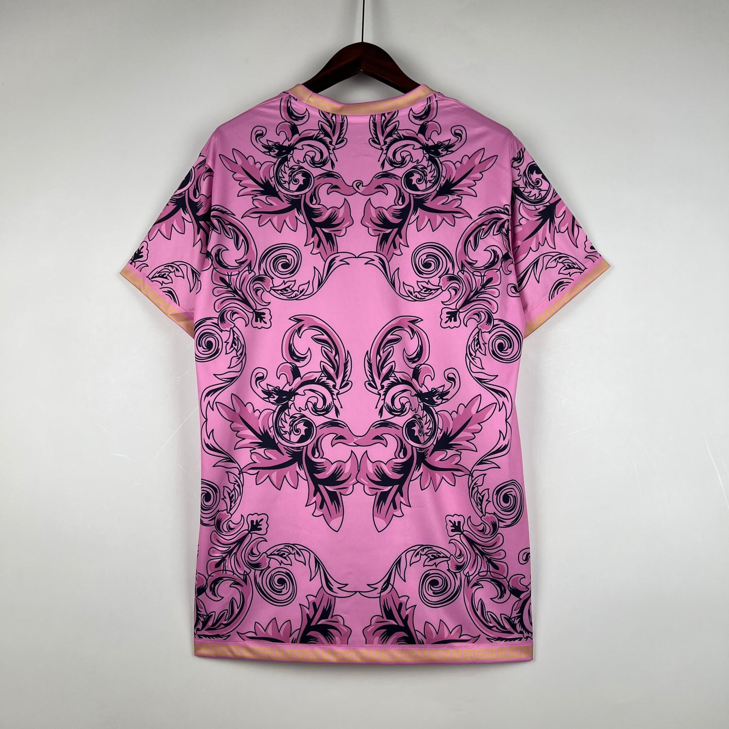 Camiseta Italia Versace Pink Edition 2023/24 Versión Fan