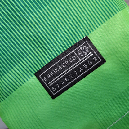 Camiseta Liverpool Visita 2023/24 Versión Fan